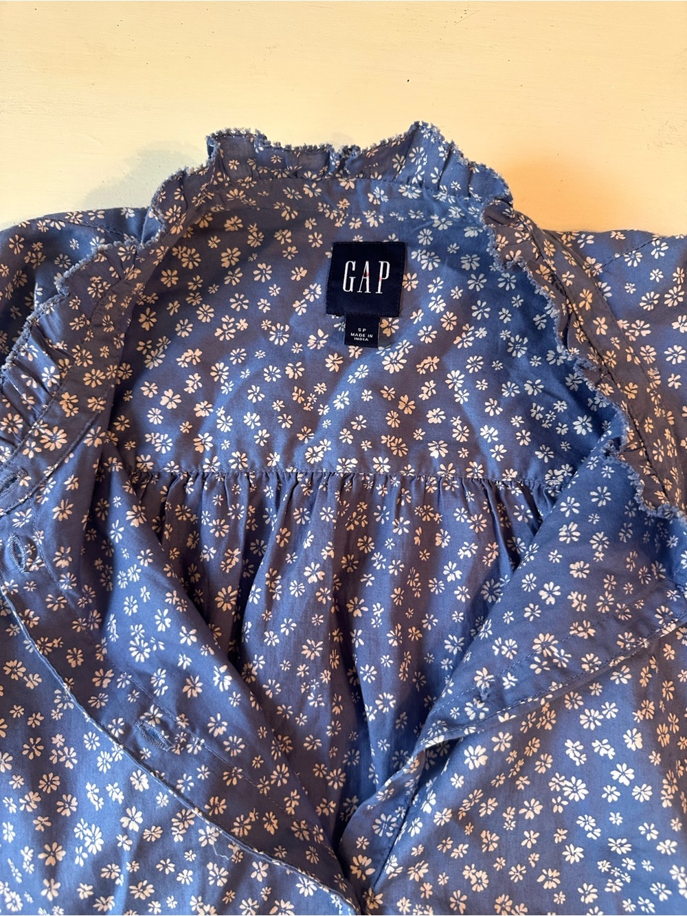 GAP Blue Floral Ruffle-Neck Button Front Top - Picture 2 of 3